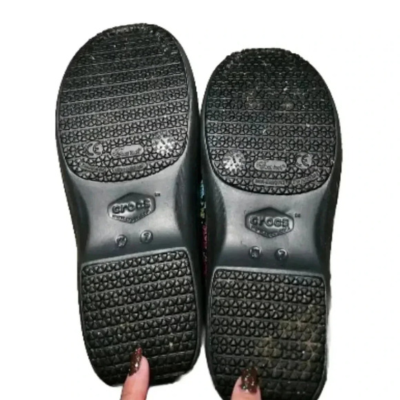 Crocs Women's Neria Pro II Printed Comfort Non Slip Clogs 7 - Picture 5 of 10